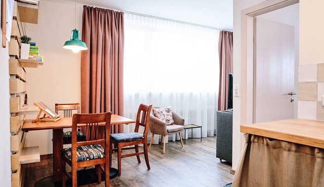 Vacation apartment/apartment for 4 guests with 58m² in Hinterbichl (76303)