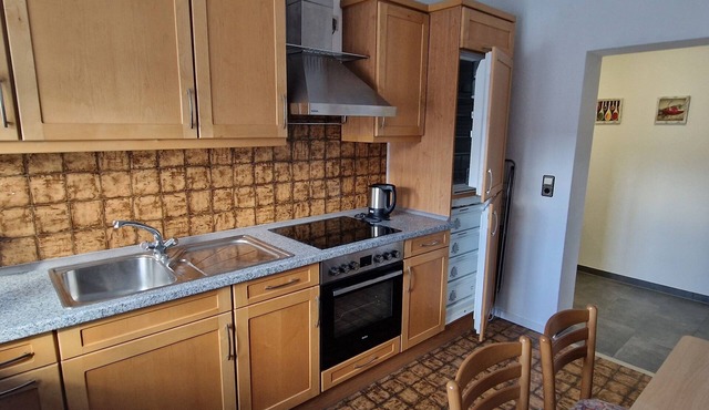 Vacation apartment/fitter's apartment in a quiet location