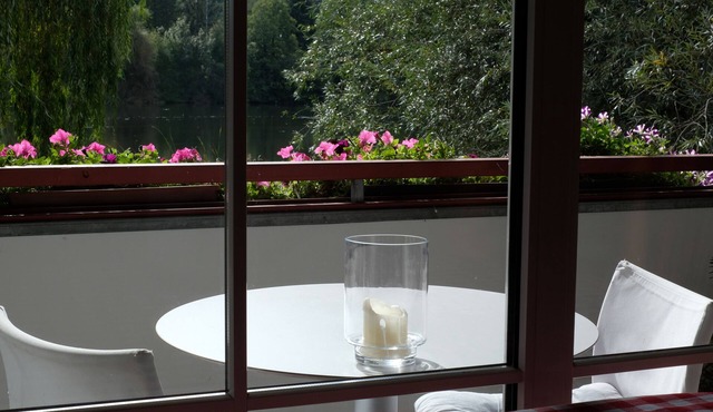 Vacation apartment directly on the Weissensberger Weiher near Lindau