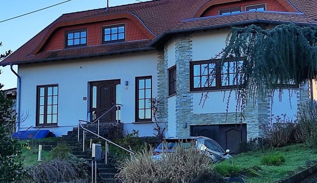 Vacation apartment on Zweitälerweg - Modern vacation apartment with whirlpool bath