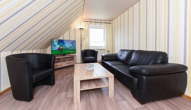Vacation apartment Deichblick - Holiday apartments Der Seehund, Haus Hafeneck in