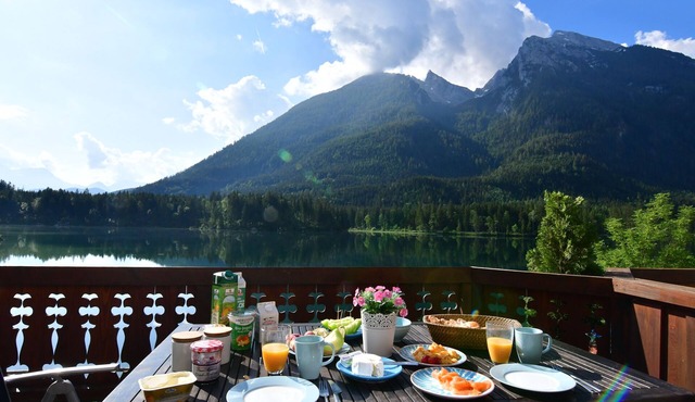 Vacation apartment* directly at Hintersee, Ramsau near Berchtesgaden, 4 persons