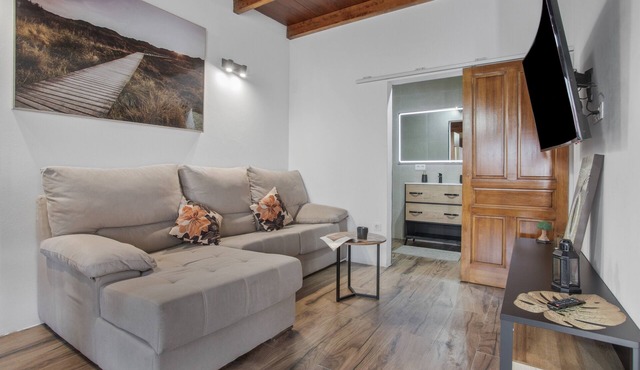 Vacation Apartment 'El Refugio De Los Sueños' with Mountain Views, Terrace and Wi-Fi