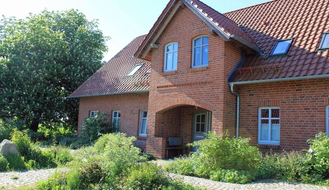 Vacation apartment Heckenrose Country vacation on the Mecklenburg Baltic Sea coast