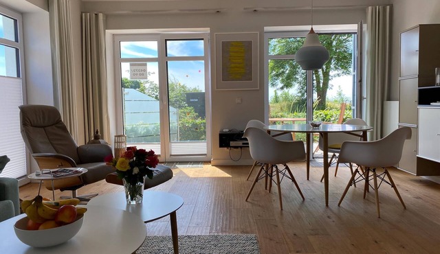Vacation apartment right by the sea in Orth with terrace