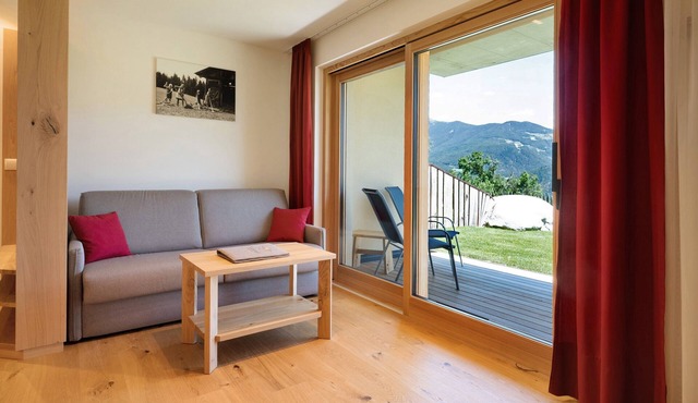 Vacation Apartment "Teutenhofer Kirsche" on the Farm with Mountain View & Garden