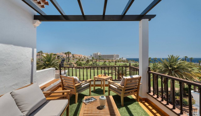 Vacation 'Atlantic Color Views' with Sea View, Shared Pool and Wi-Fi