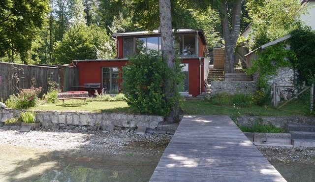 Vacation home on Pilsensee with direct lake access, jetty and sauna