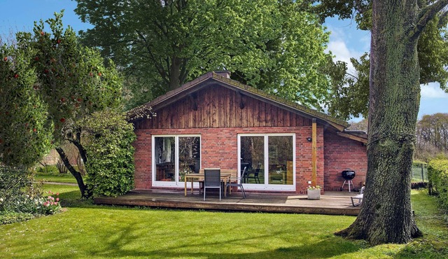 Vacation home "Apfelgarten" for 3 adults, 1 child and 2 dogs.
