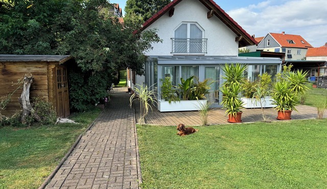 Vacation home with pet-friendly large fenced garden in Bad Tabarz.