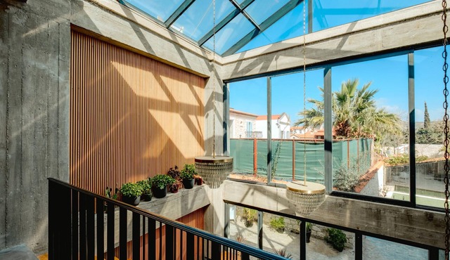 Vacation Flat w Pool in Alacati 5 min to Beaches