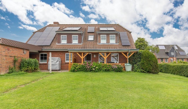 Vacation home "Weitblick" in Emmelsbüll-Horsbüll for up to 9 people