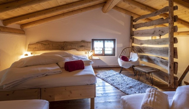 Vacation Home 'Ca' de l'Elmo' with Mountain View & Garden