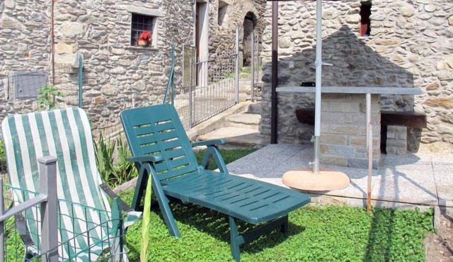 Vacation home Adele in Cremia - 4 persons, 1 bedrooms