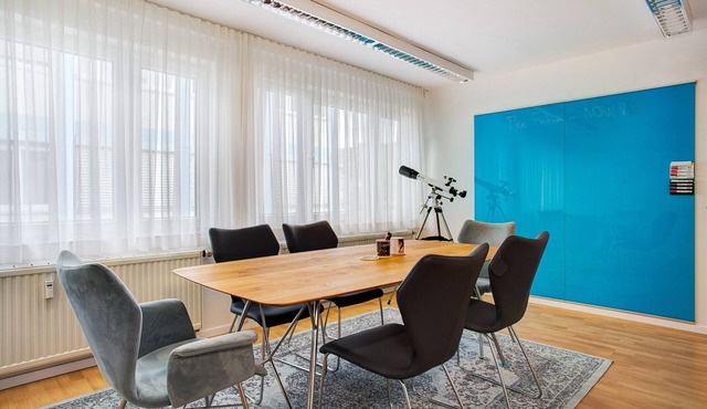 Vacation Home "Commune88 East" with Shared Terrace & Wi-Fi