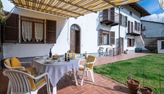 Vacation home Ca' d'Angelo in Cerro Tanaro - 12 persons, 5 bedrooms