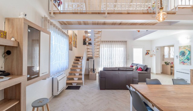 Vacation Home "Capriccio Mediterraneo" with Sea View, Air Conditioning, Terrace & Garden