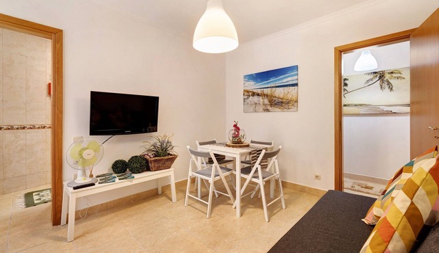 Vacation Home 'Casa Canopa' in Historical Area with Wi-Fi