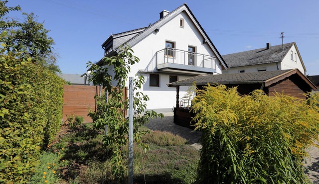 Vacation Home "Däschinger" with Wi-Fi, Balcony, Terrace & Garden