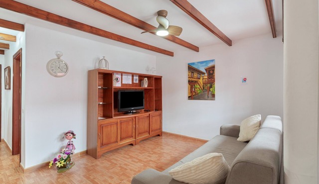 Vacation Home 'Florymar' with Terrace and Wi-Fi