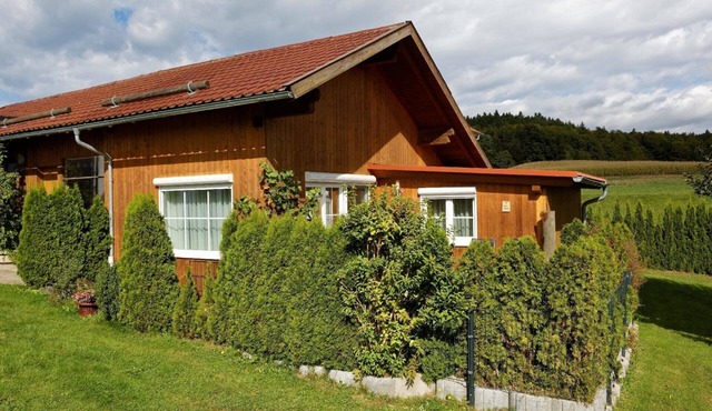 Vacation home for 2 guests with 44m² in Kneisting (182814)