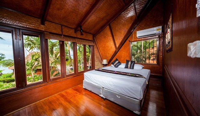 Vacation home for 4 guests with 120m² in Bang Po (248202)