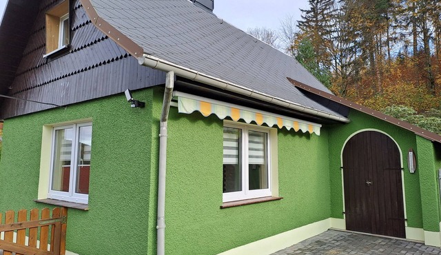 Vacation home Hirschturmblick- Cozy vacation home with terrace and playground