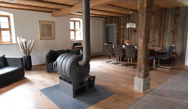 Vacation home Ickelhaus 1, 4 bedrooms, fireplace, garden, massage, near thermal baths