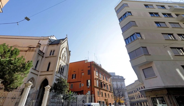 Vacation Home in Rome with 2 bedrooms sleeps 6