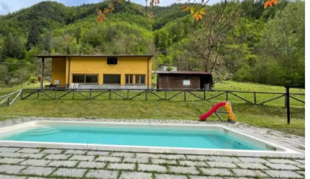 Vacation Home "Relais In Spa La Grotta Del Vento" with Mountain View, Shared Pool & Wi-Fi