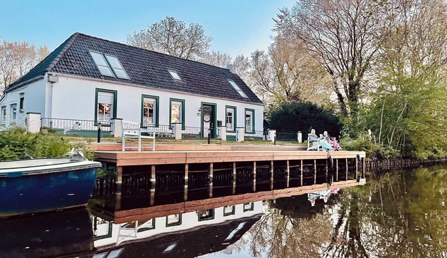 Vacation home right on the water. Boat and SUP rental