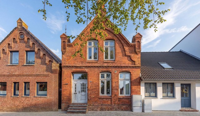Vacation home Stadthuus 51 in Husum for up to 4 people