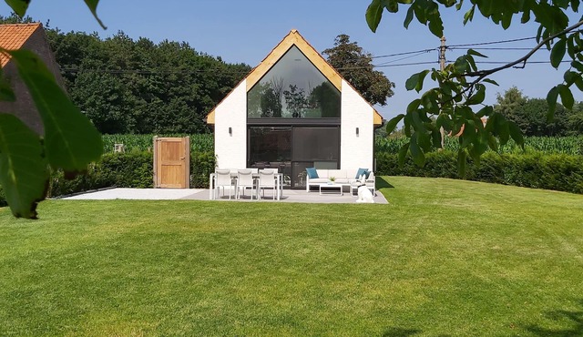 Vacation home with panoramic view over the fields