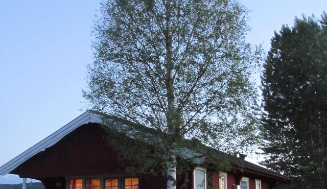 Vacation house near Hovfjallet, Torsby. Summer by the lake winter on the slopes,