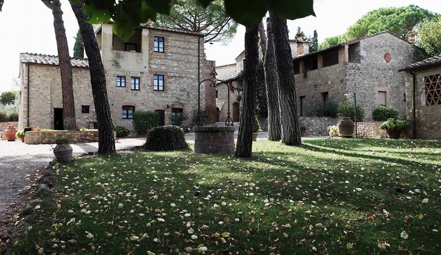 Vacation in a former monastery from the 14th century - Loggia apartment