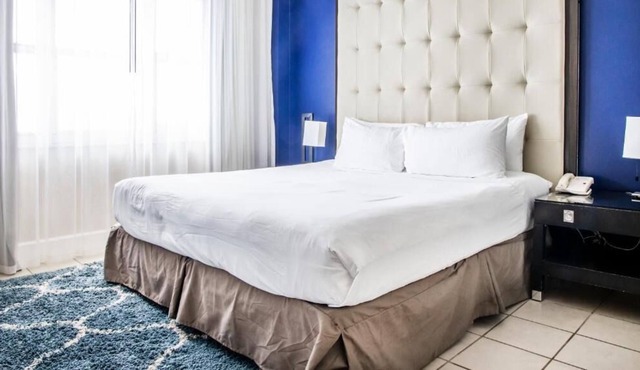 Vacation is Calling! 3 Convenient Units, Onsite Pool, Walk to Beach