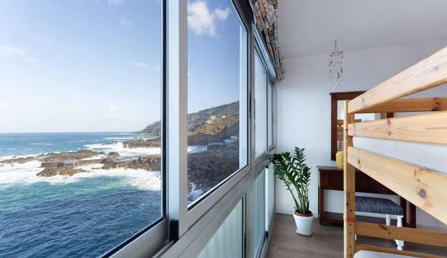 Vacation 'Milailea' with Sea View and Wi-Fi