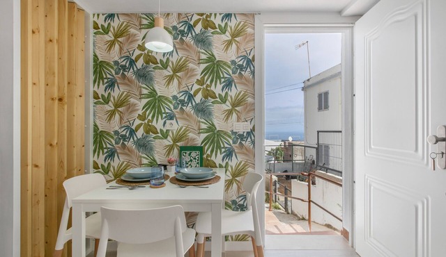 Vacation 'Mini Casa Azul' with Sea View and Wi-Fi