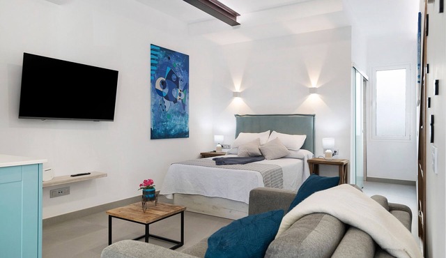 Vacation Studio 'Casa Mara 1' with Sea Views, Wi-Fi and Air Conditioning