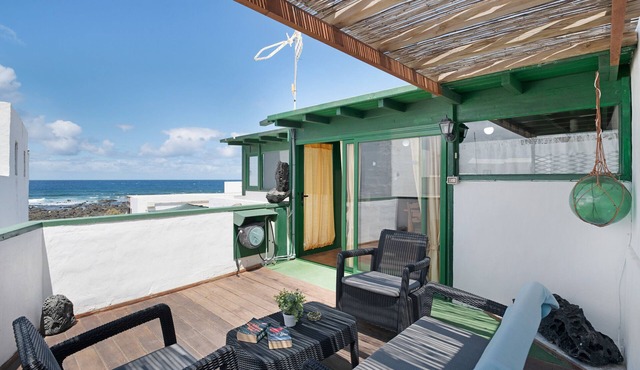 Vacation Studio 'La Chalanita' with Sea View, Private Terrace and Wi-Fi