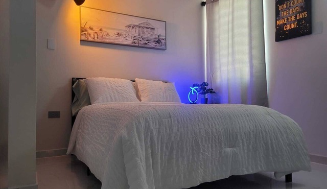 Vadis's Lux Studio in beautiful Mayagüez with WiFi, AC, laundry