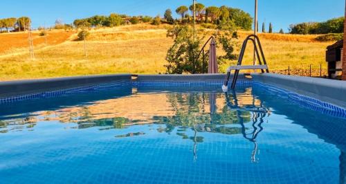 VAL D'ORCIA DELUXE 1 ELEGANTE CASA immersa nel verde con WiFi, giardino e parcheggio