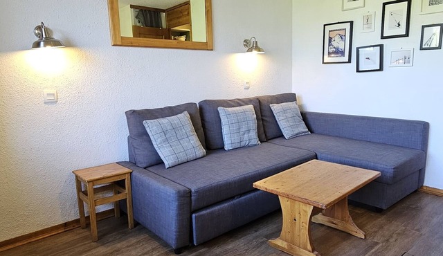 Val Thorens - Ski In/Out - 4 Beds Flat (C-E20)