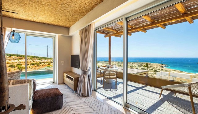 Vala Luxury Villa B - Private pool & 200m to Beach