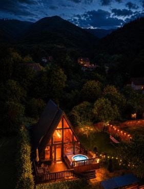 Valdo Cabin