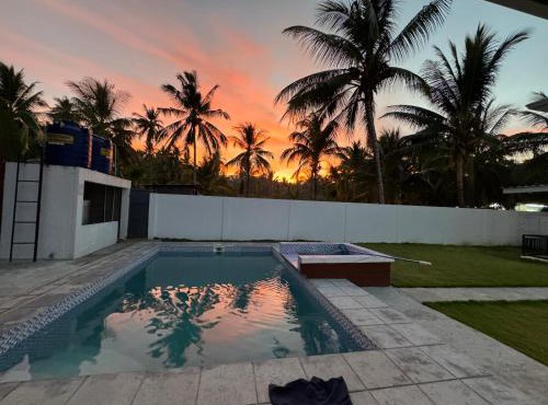 Valencia Pool studio