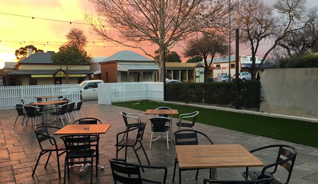 Valley Hotel
