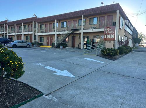 Valley Inn
