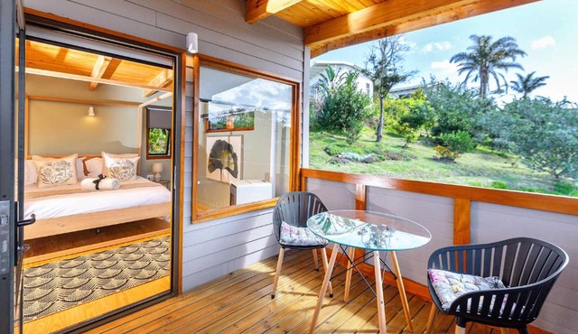 Valley View Studio - Maison Mahogany - design meets tranquillity