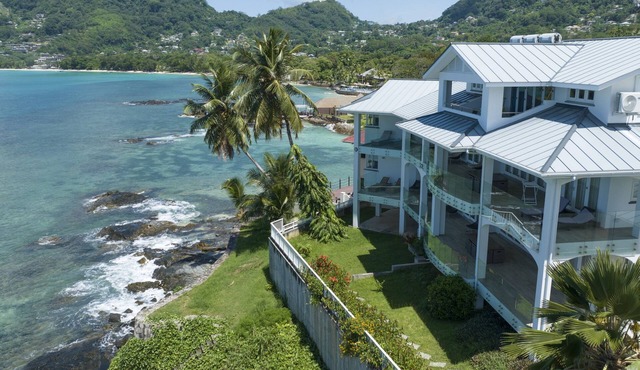 VallonEnd Beach Front Villa